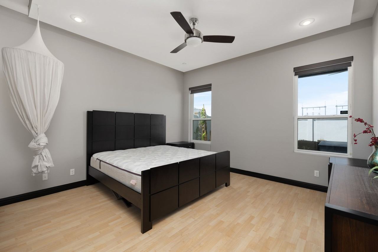 305 N Mockingbird Ave #NA - Photo 6 of 15