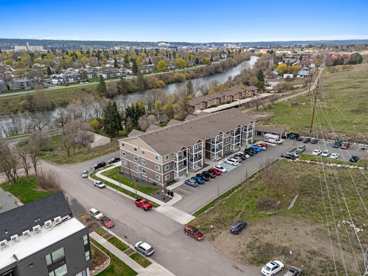 River City Apartments - Photo 2 of 27