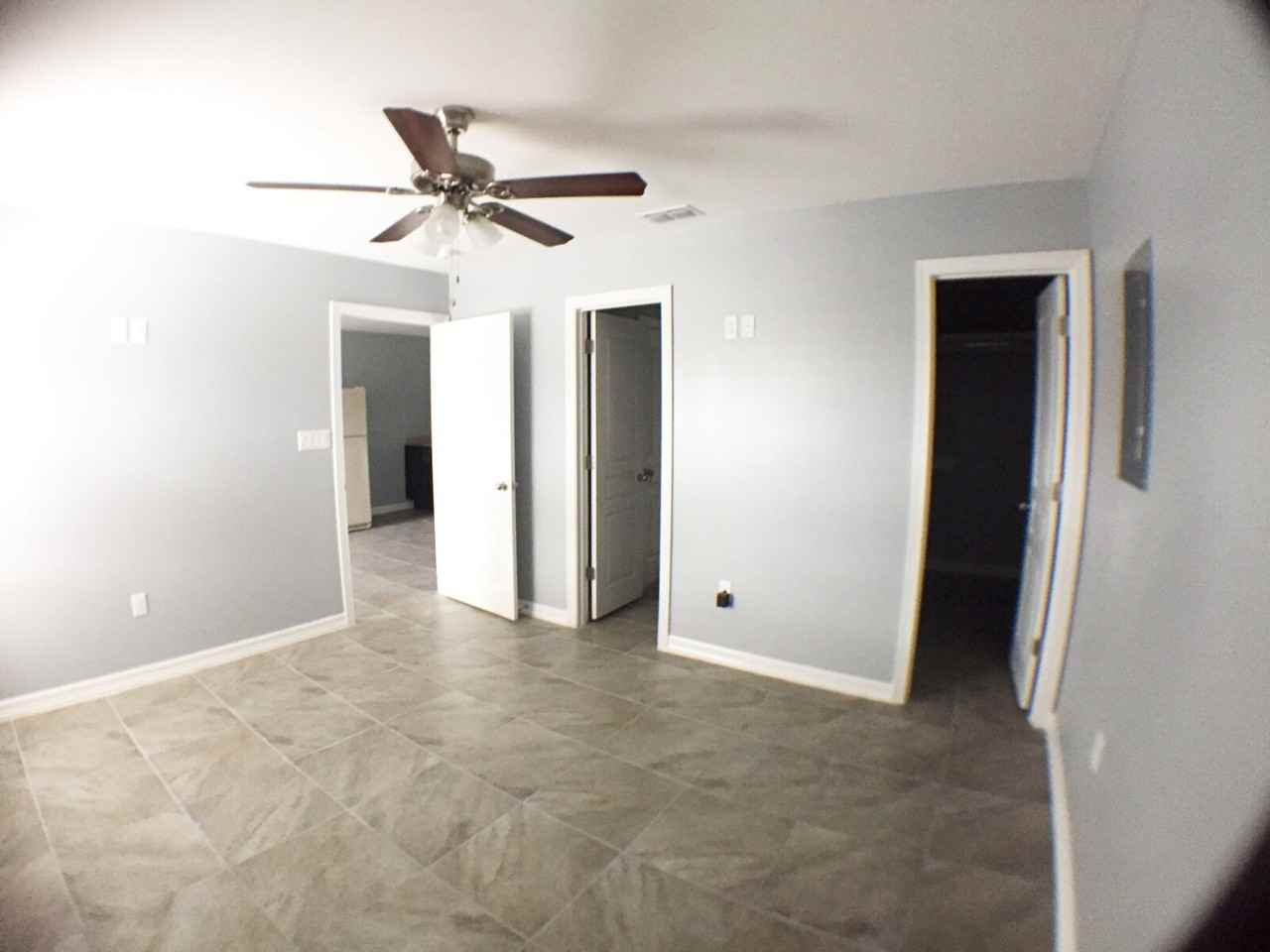 3206 Hill Crest Dr #1 - Photo 7 of 10