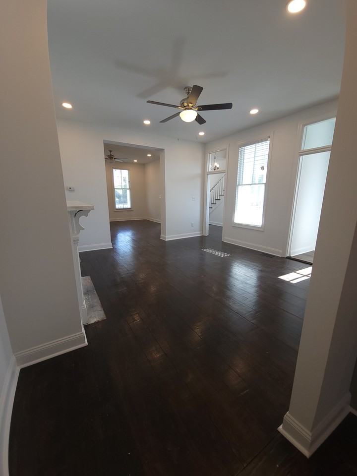 613 Washington St #NA - Photo 2 of 16