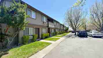 featured image of 436 446/456 Nash St