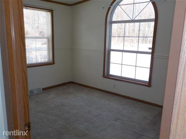 7481 Potter Rd - Photo 2 of 22