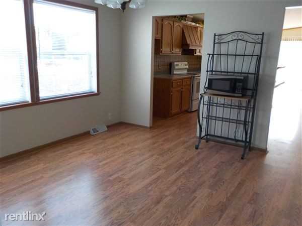 7481 Potter Rd - Photo 3 of 22