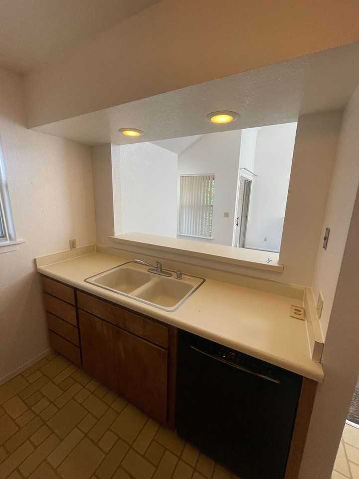 214 A St - Photo 2 of 18