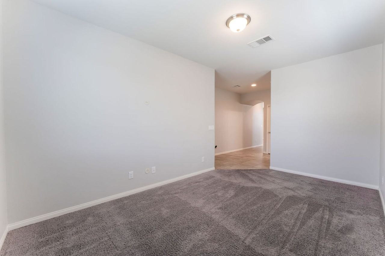 5904 Galway Bay St - Photo 3 of 25