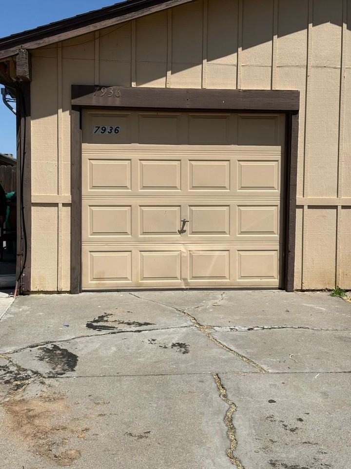 7936 Montauban Ave - Photo 4 of 5