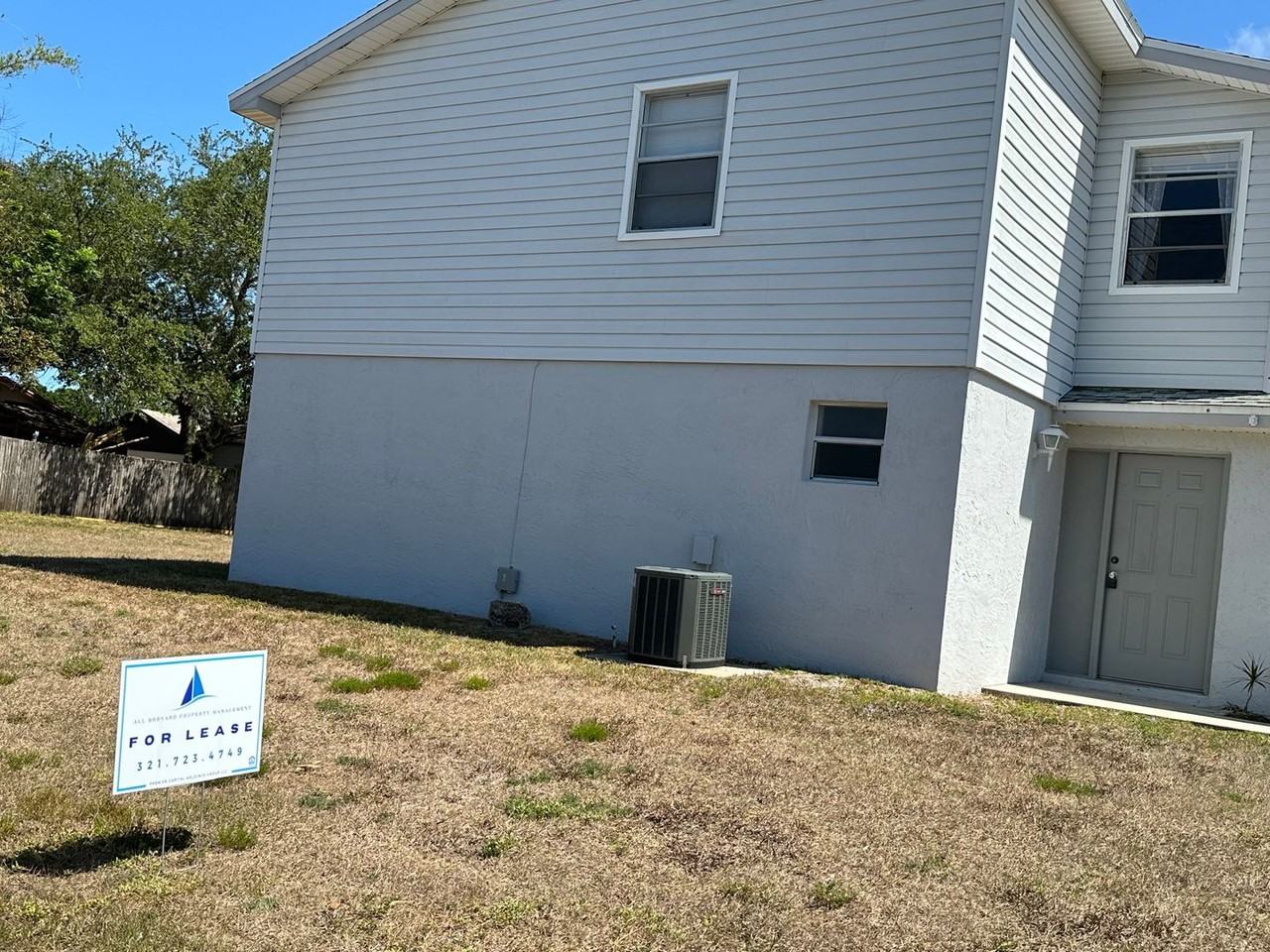 1365 Croftwood Dr - Photo 2 of 13