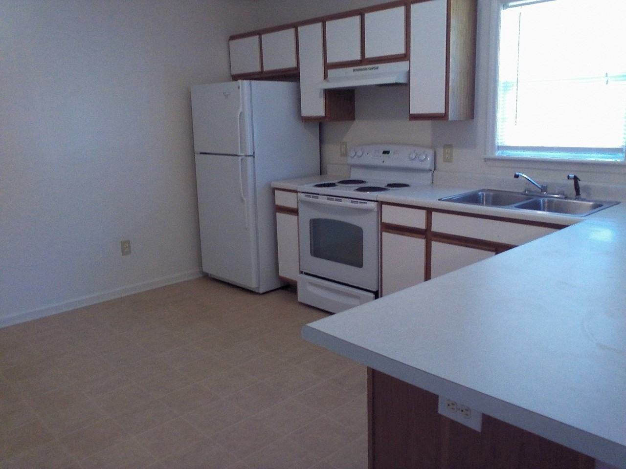 49 Mare Ct #B - Photo 3 of 15