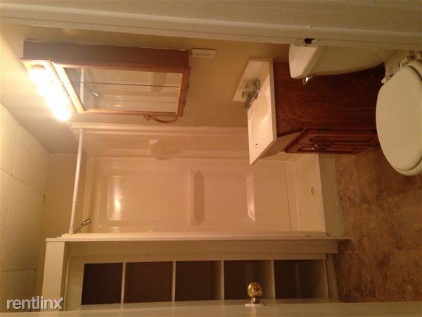 220 Main St - Photo 3 of 3