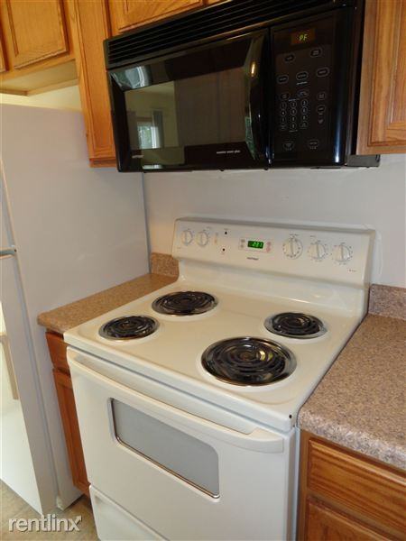 Stonegate Apartments - Photo 3 of 9