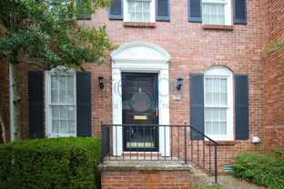 2805 Foxcroft Rd - Photo 1 of 1