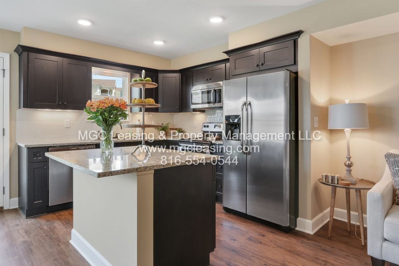 17 Ne 93rd St - Photo 3 of 20