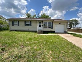 featured image of 2804 Iowa Ave