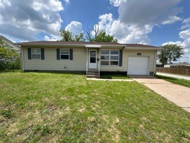 2804 Iowa Ave - Photo 1 of 1