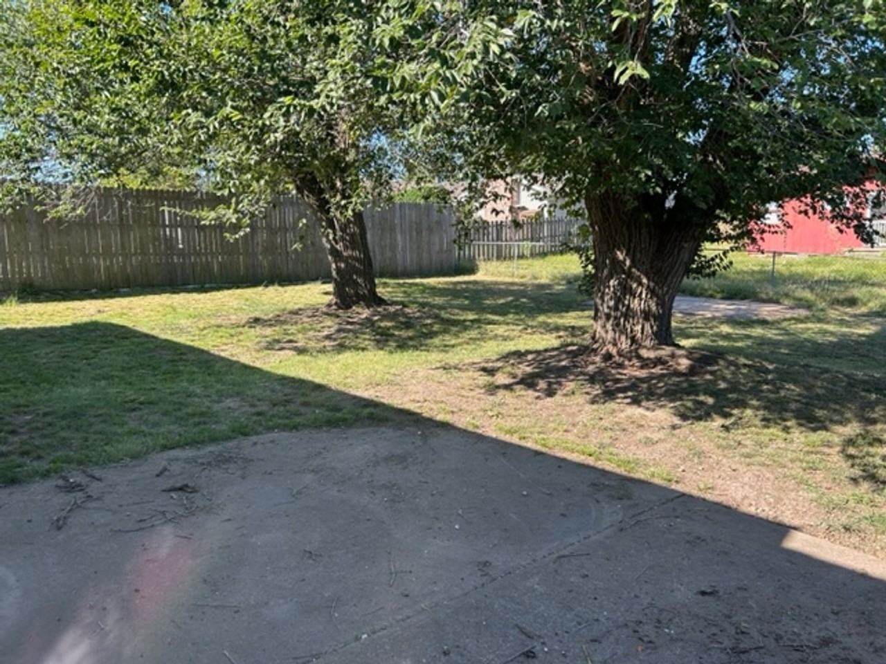 2804 Iowa Ave - Photo 2 of 10