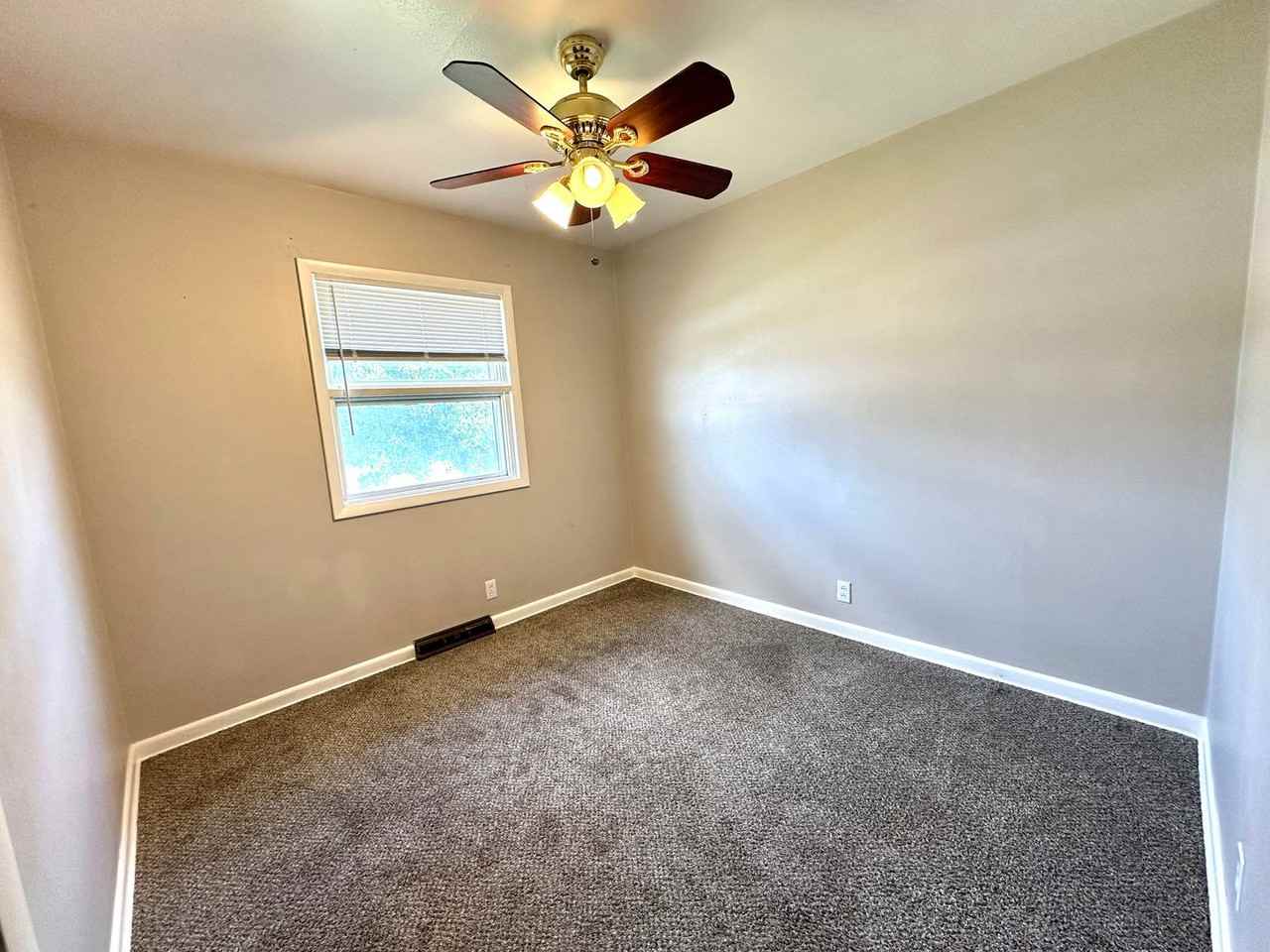 2804 Iowa Ave - Photo 7 of 10
