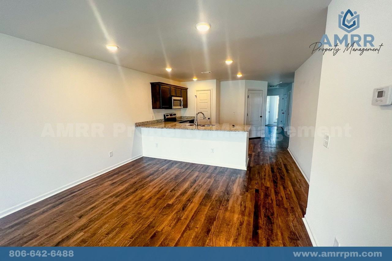 107 Anita Plz - Photo 3 of 17