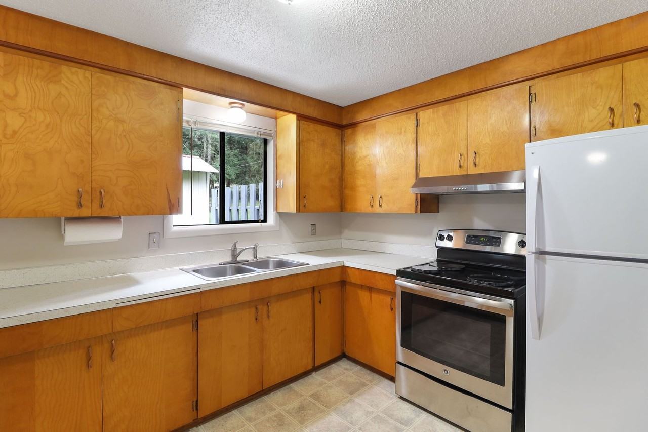 2989 N Oak Harbor Rd - Photo 5 of 10