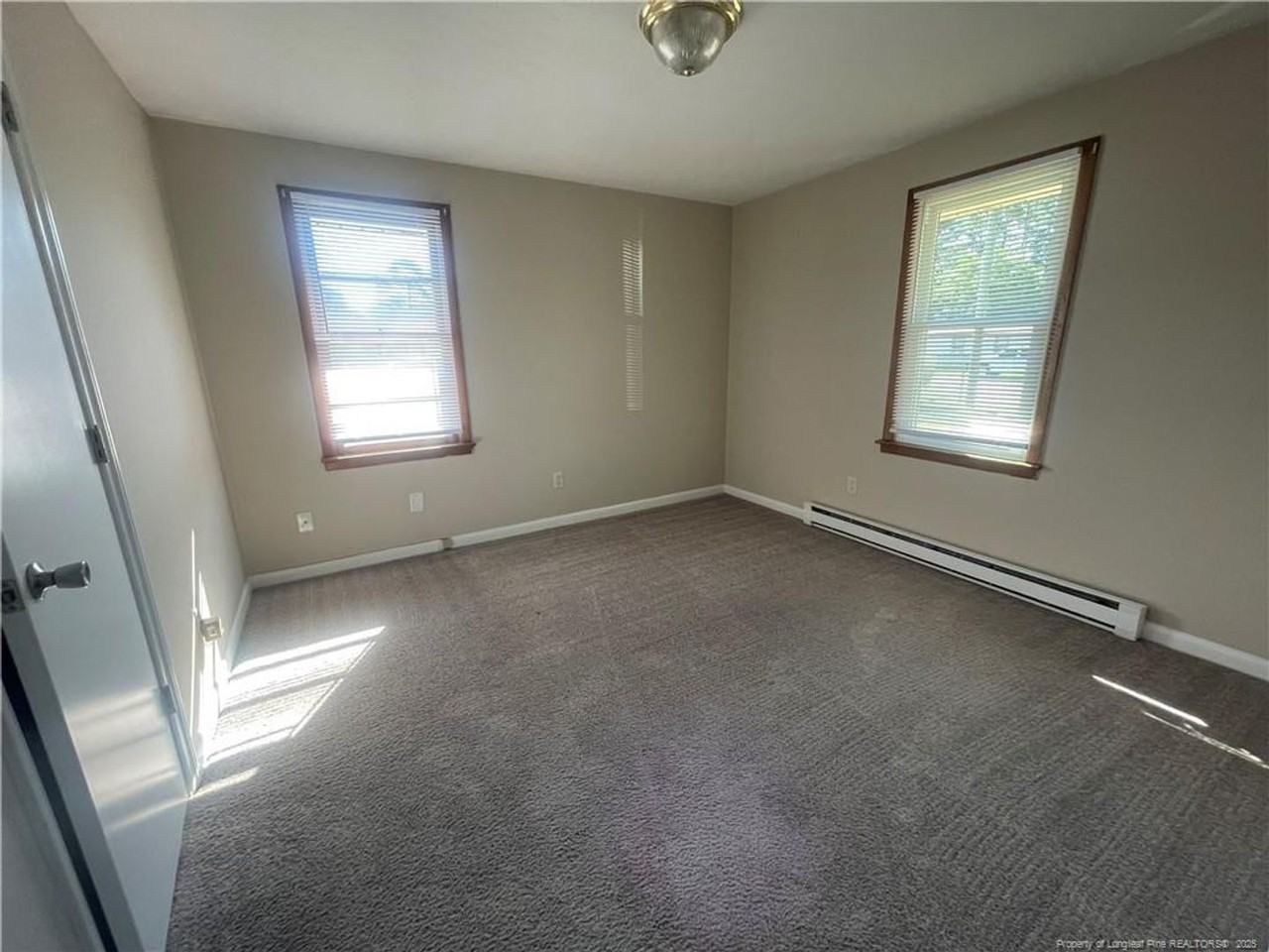 1624 Eureka Ave - Photo 6 of 7