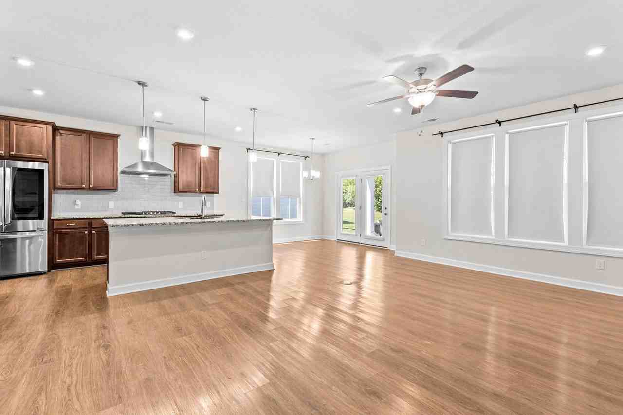 2313 William D Lee Ct - Photo 6 of 22