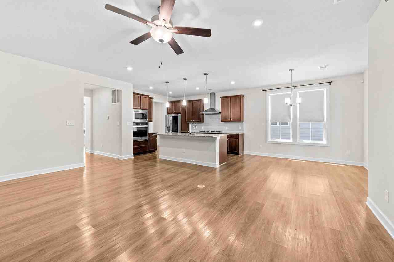 2313 William D Lee Ct - Photo 7 of 22