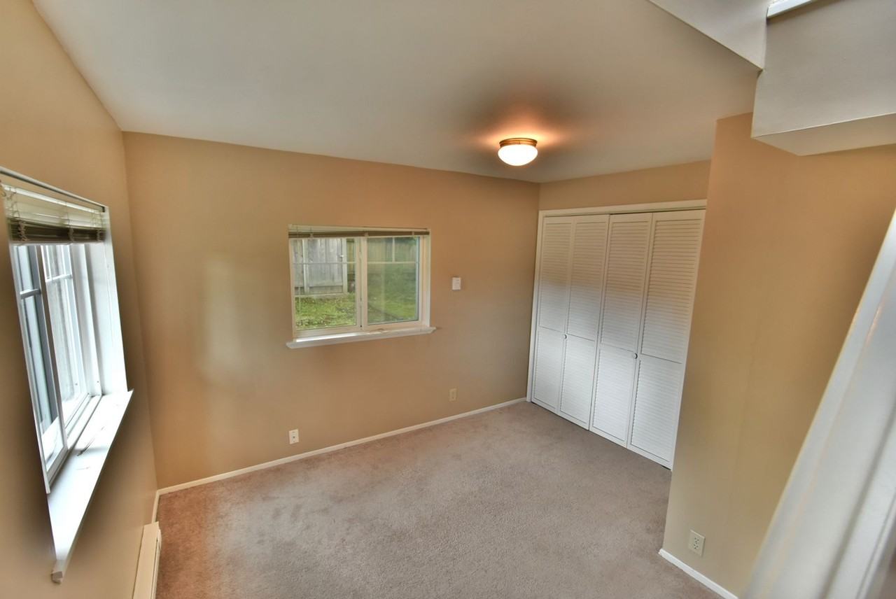 13702 Densmore Ave N - Photo 4 of 14