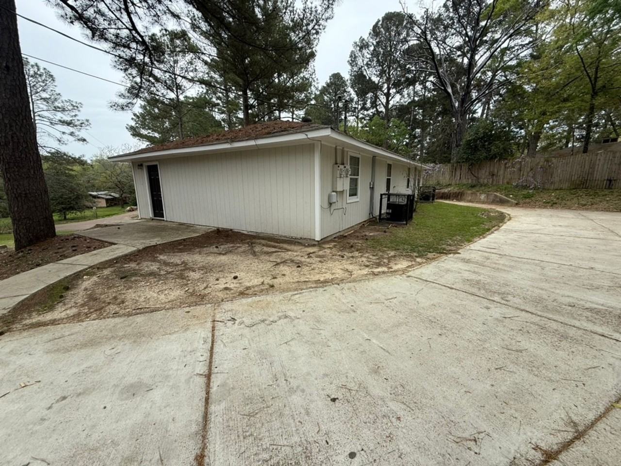 219 Lawrence Rd #2 - Photo 2 of 4