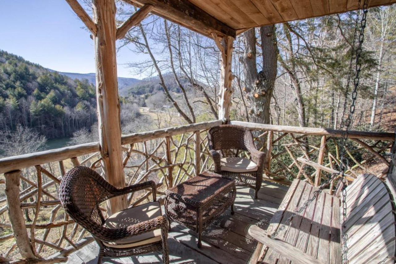 134 Apple Rock Rd - Photo 3 of 25