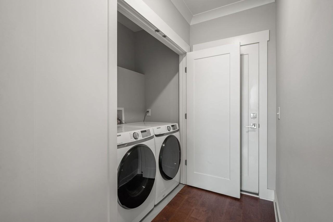 56 Twin St - Photo 5 of 28