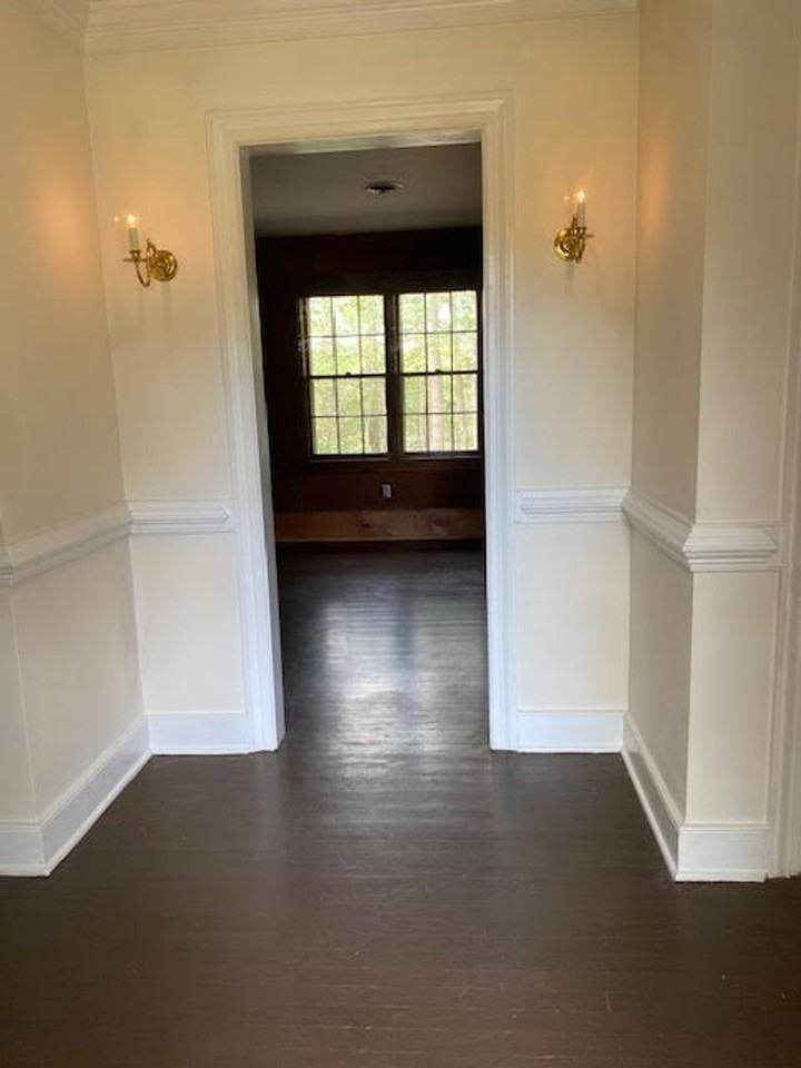 1037 Capitol Landing Rd - Photo 2 of 21