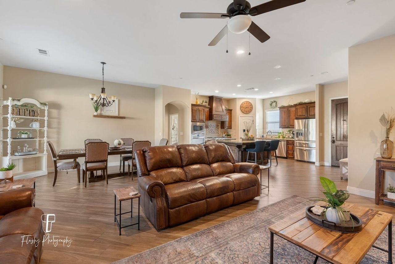 3707 Daytona Dr - Photo 7 of 39