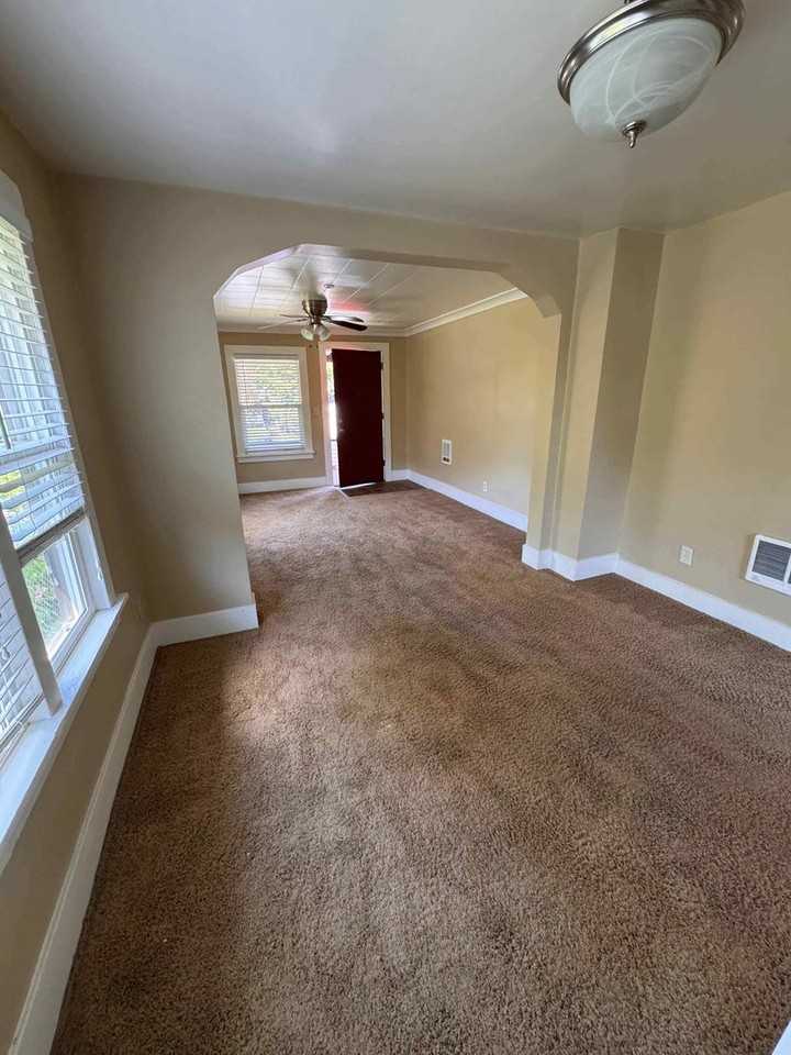 1336 Elizabeth Ave - Photo 5 of 14