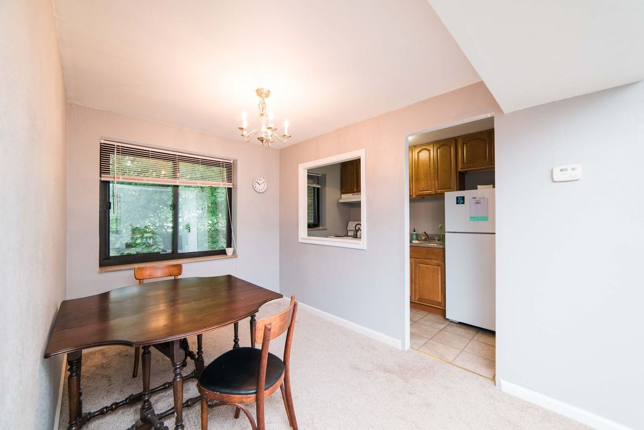 Lincoln Terrace - Photo 4 of 12