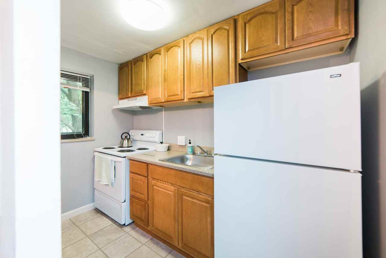 Lincoln Terrace - Photo 5 of 12