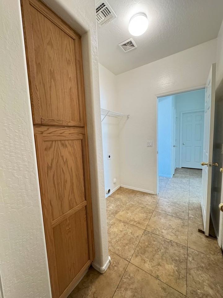 33433 N Madison Way Dr - Photo 7 of 50