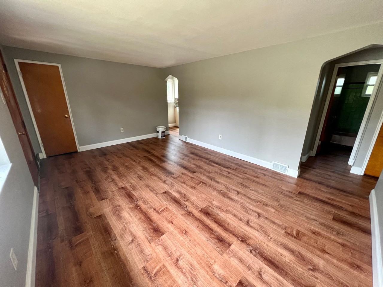 1320 Preston St - Photo 2 of 24