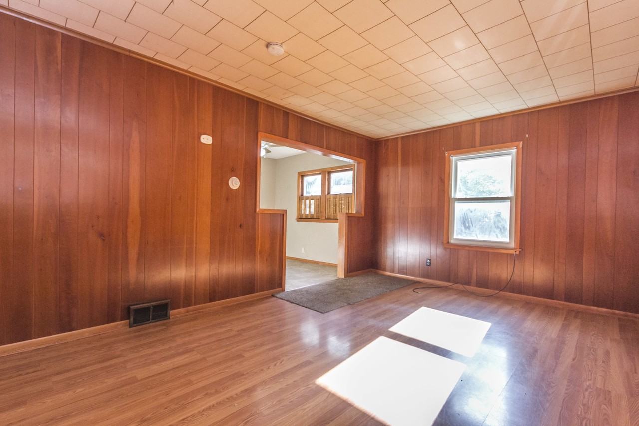 3252 Dubuque Ave - Photo 7 of 18