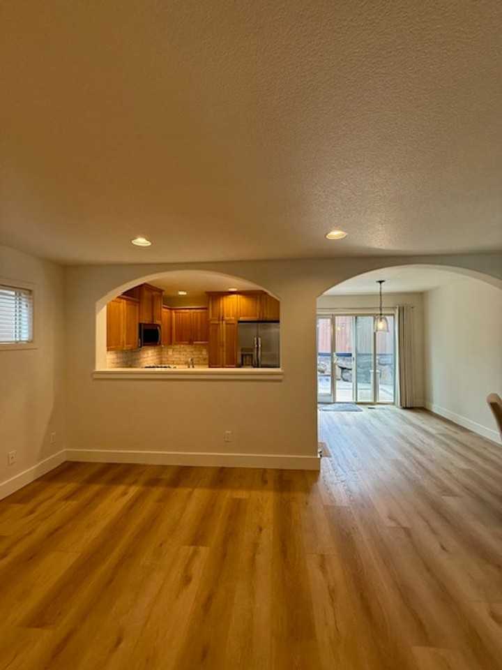20278 Schaeffer Dr - Photo 5 of 22