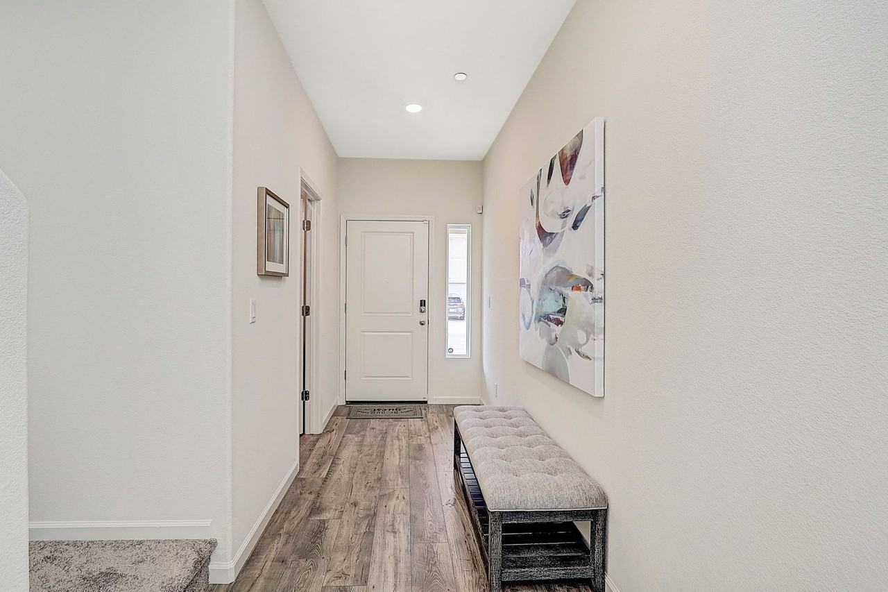3834 Berrybridge St - Photo 6 of 43