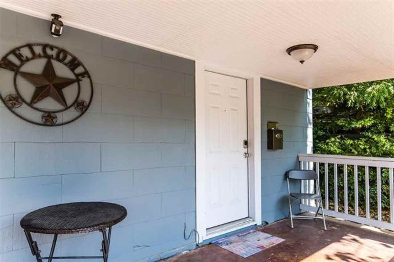 237 W Brooklyn Ave - Photo 3 of 18