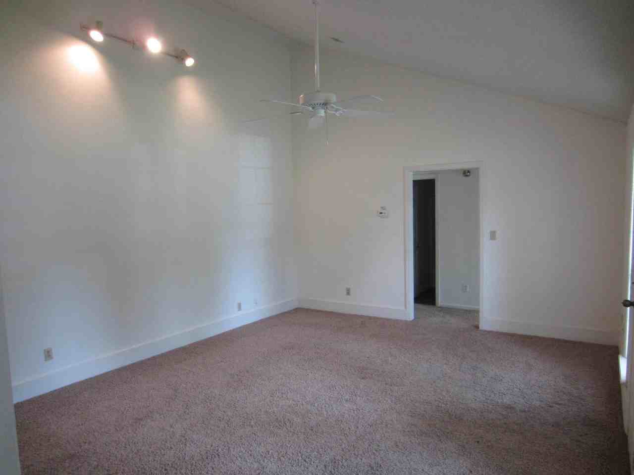 3237 Wingfield Way - Photo 4 of 9