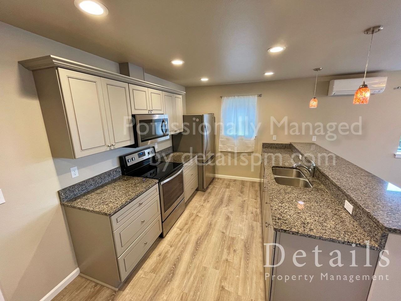 19157 3rd Ave Ne #A - Photo 5 of 21