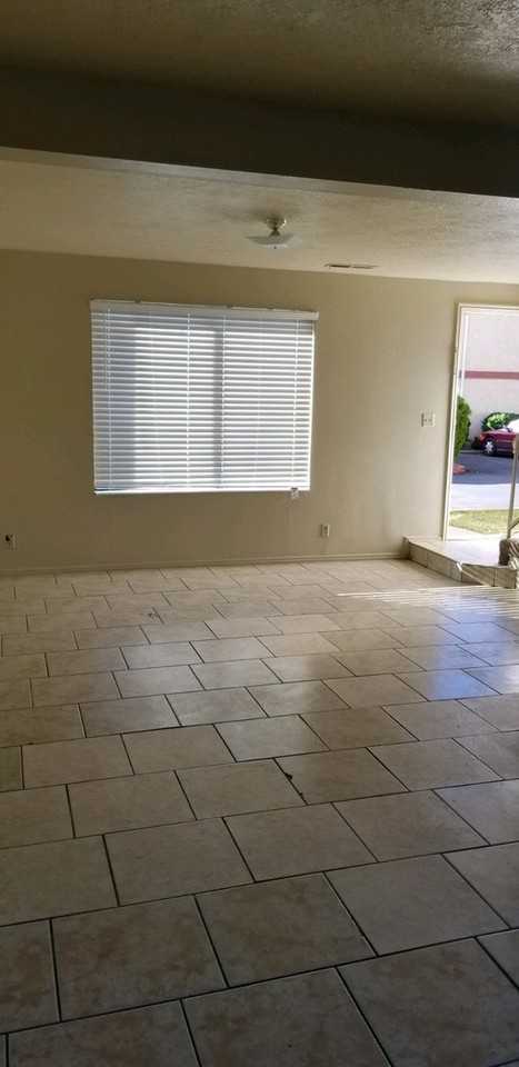 525 S 1100 E #4 - Photo 3 of 24