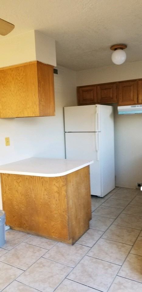 525 S 1100 E #4 - Photo 6 of 24