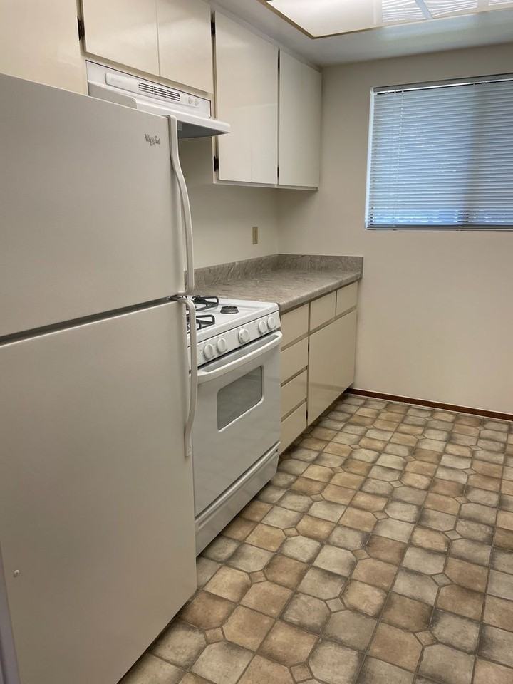 2545 Vallejo St - Photo 2 of 9