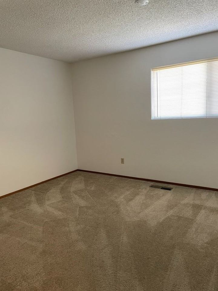 2545 Vallejo St - Photo 7 of 9