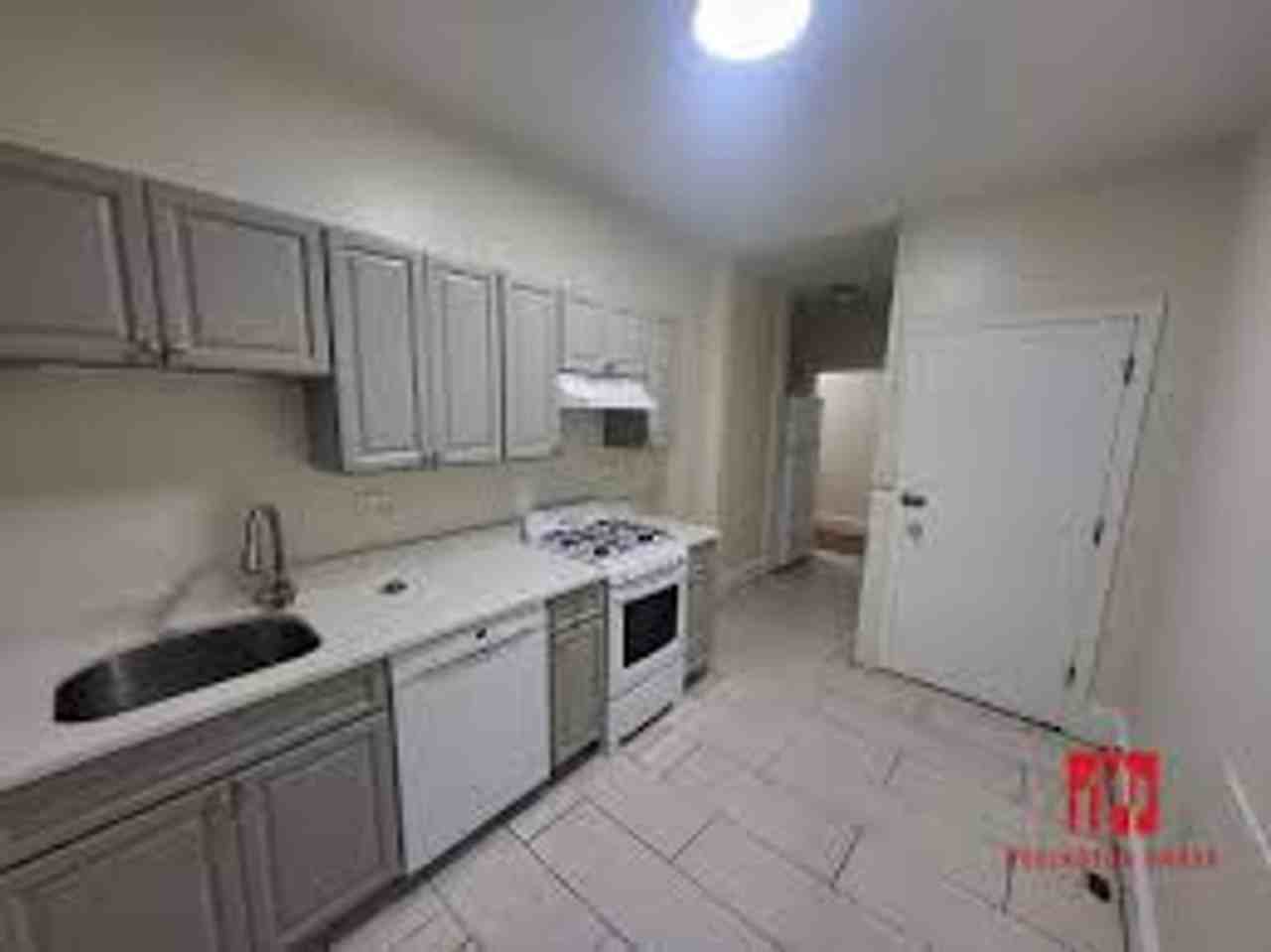 118 Saint Paul Street #16 - Photo 7 of 9