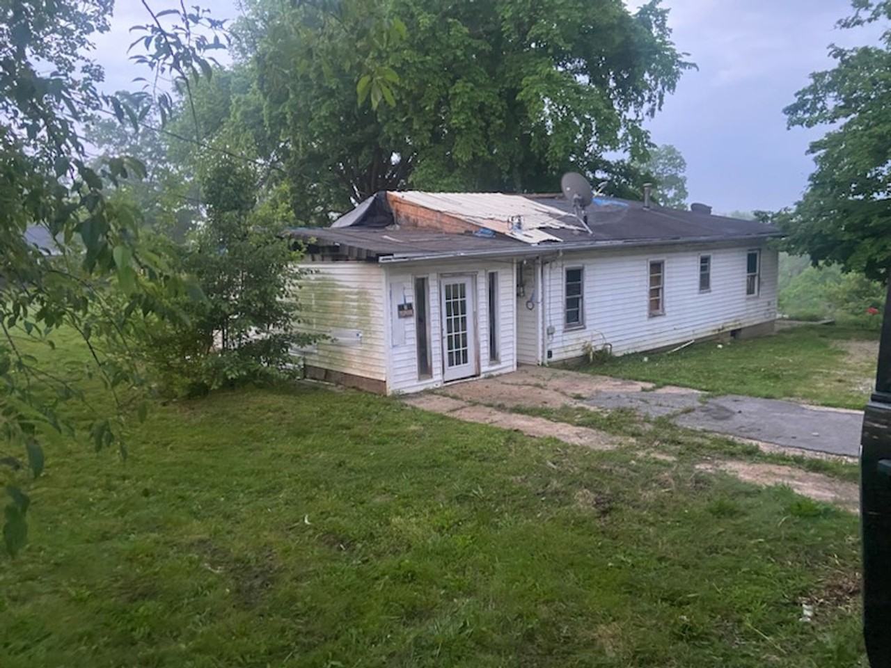 201 Graham St - Photo 3 of 4