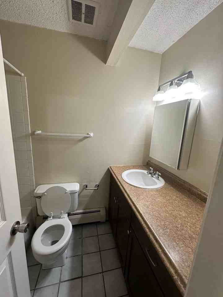 2707 Valmont Road - Photo 3 of 6