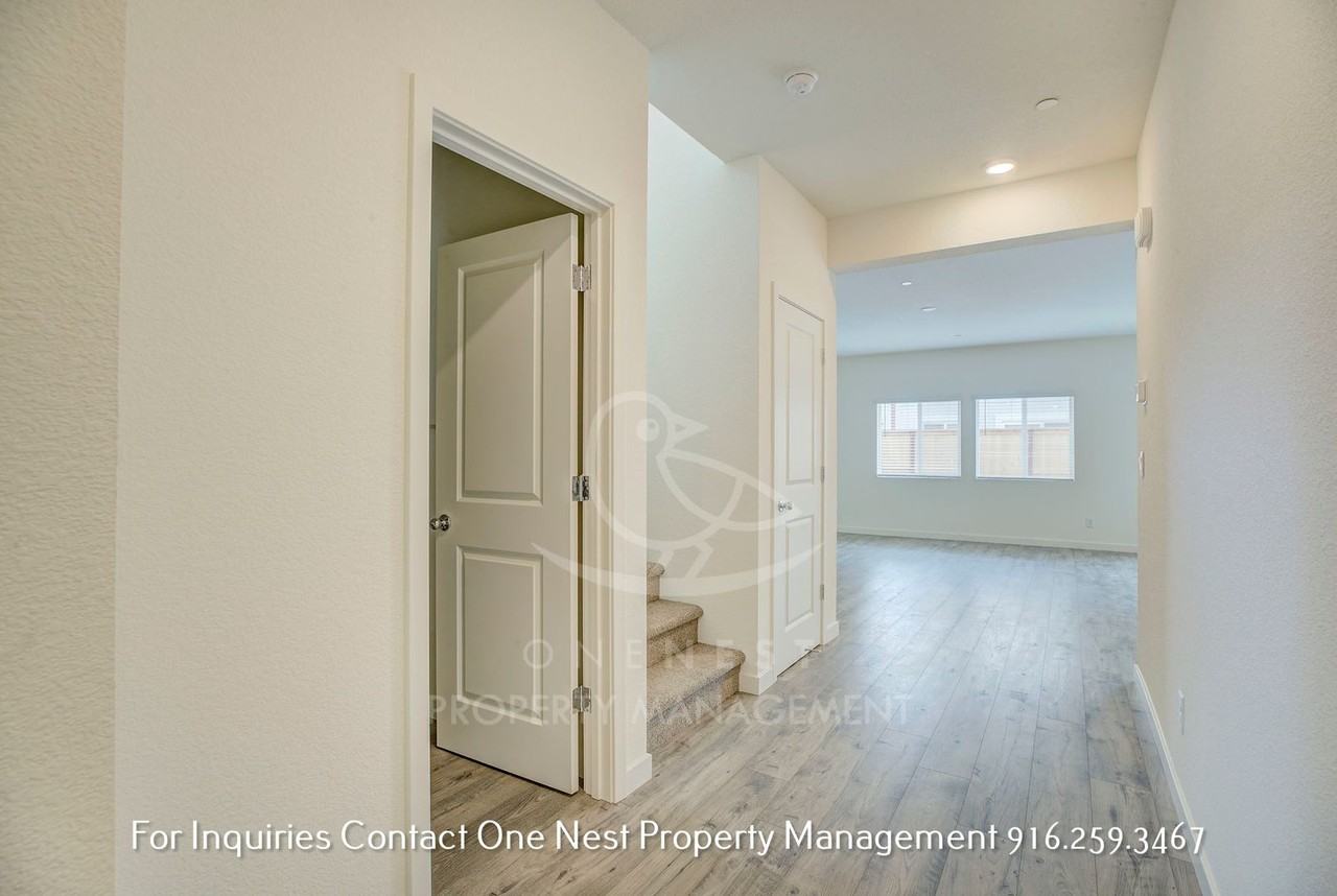 3171 Declaration Ave - Photo 5 of 26